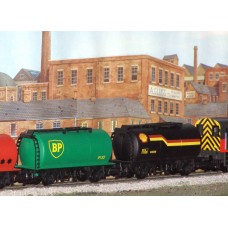 HORNBY Rake of TWO Tankers  A BP Tanker & A Shell Tanker 